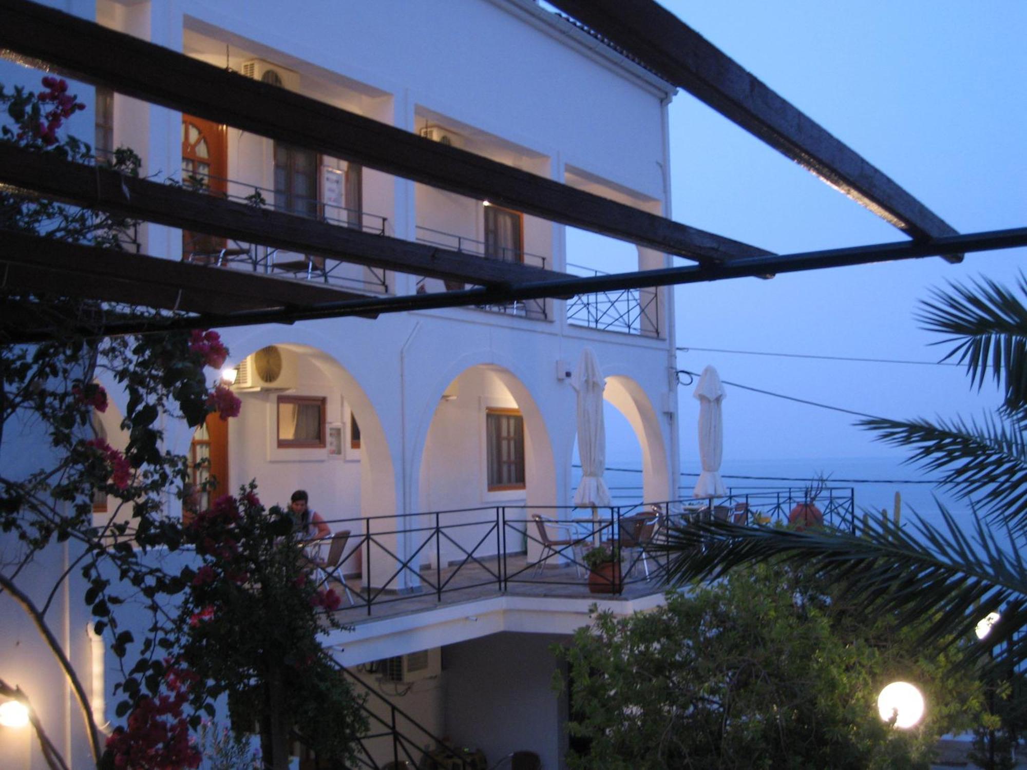 Travlos Studios Eleios-Pronnoi Exteriör bild