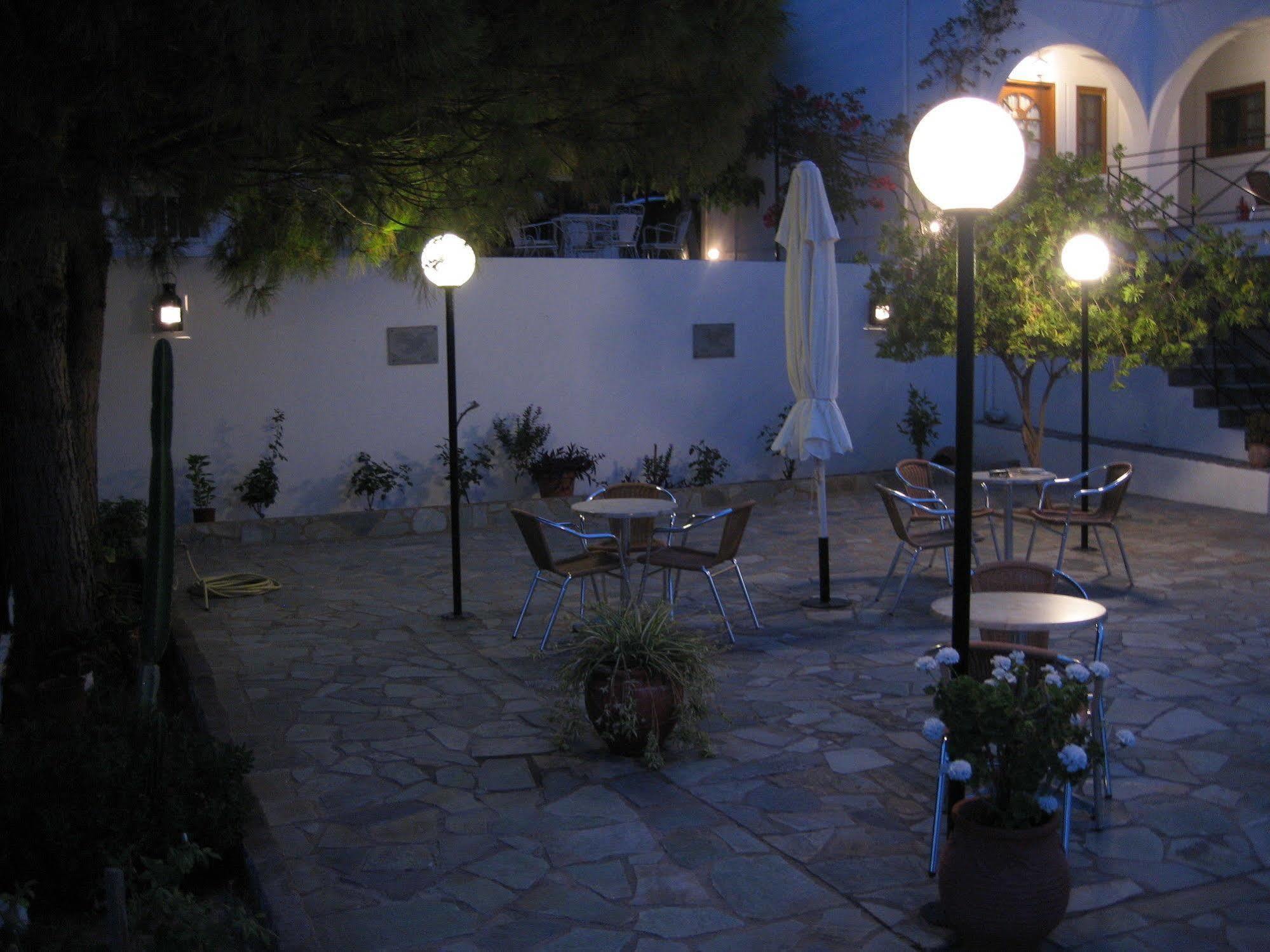 Travlos Studios Eleios-Pronnoi Exteriör bild